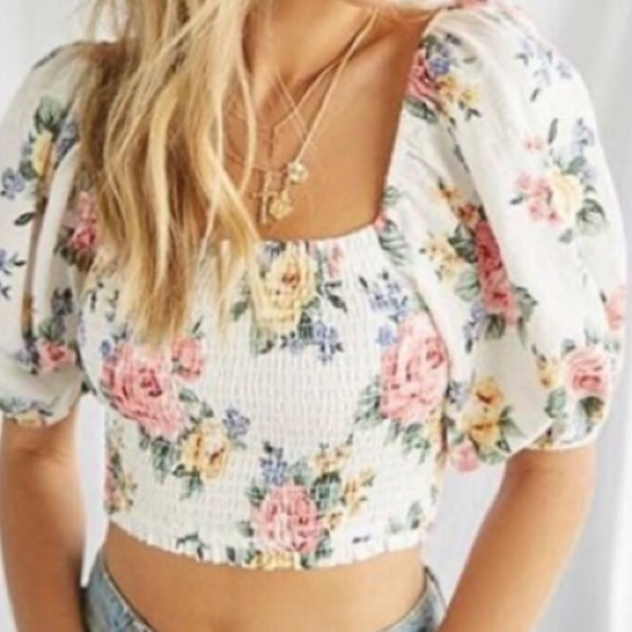 Forever 21 Tops - F21 floral and black smocked tops Small NWT